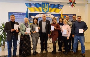 З отриманими посвідченнями З отриманими посвідченнями